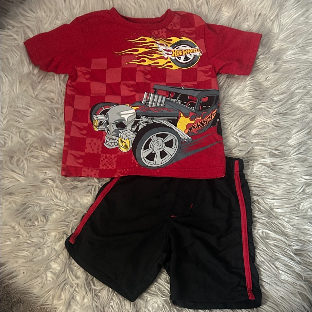Boys red and black hot wheels matching set size 5